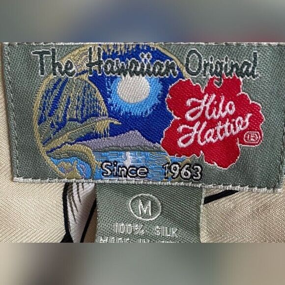 Hilo Hattie Shirt Men’s Medium Beige Black Silk Hawaiian Tropical Button Up - Picture 5 of 5